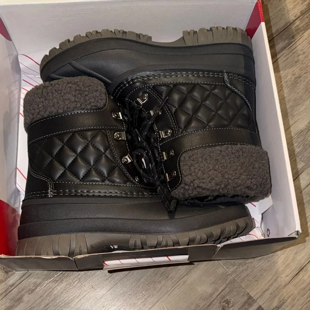Skechers Quilted Black Lace-Up Winter & Rain Boots
